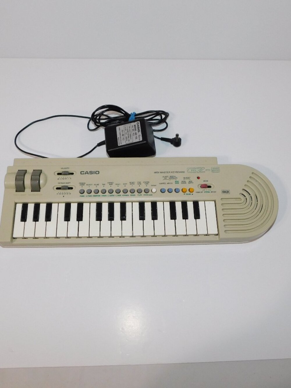 VTG 1995 Casio GZ-5 32 Key MIDI Keyboard Sound Module Built in Speaker w Adaptor